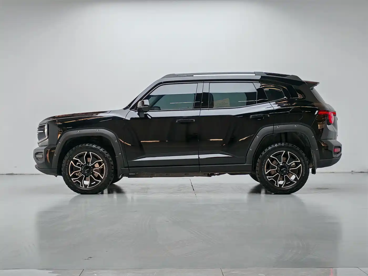 Haval Second-Generation Big Dog New Energy 2025 Hi4 145km Premium Edition фото 8