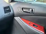 Фото 23 - Lexus ES