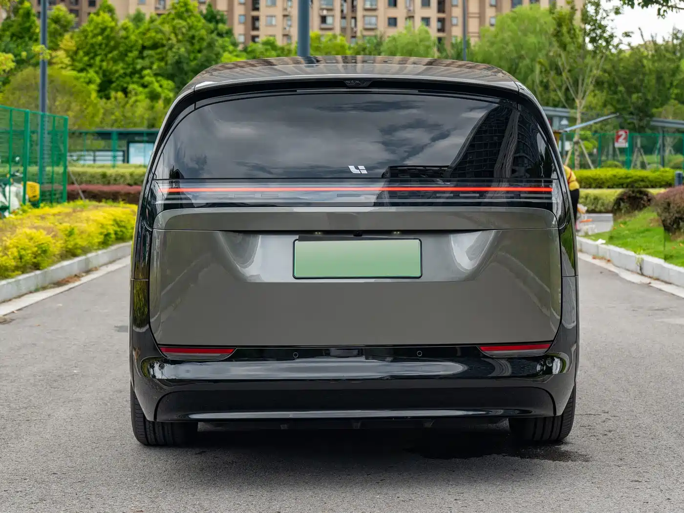 2026 Li Auto MEGA