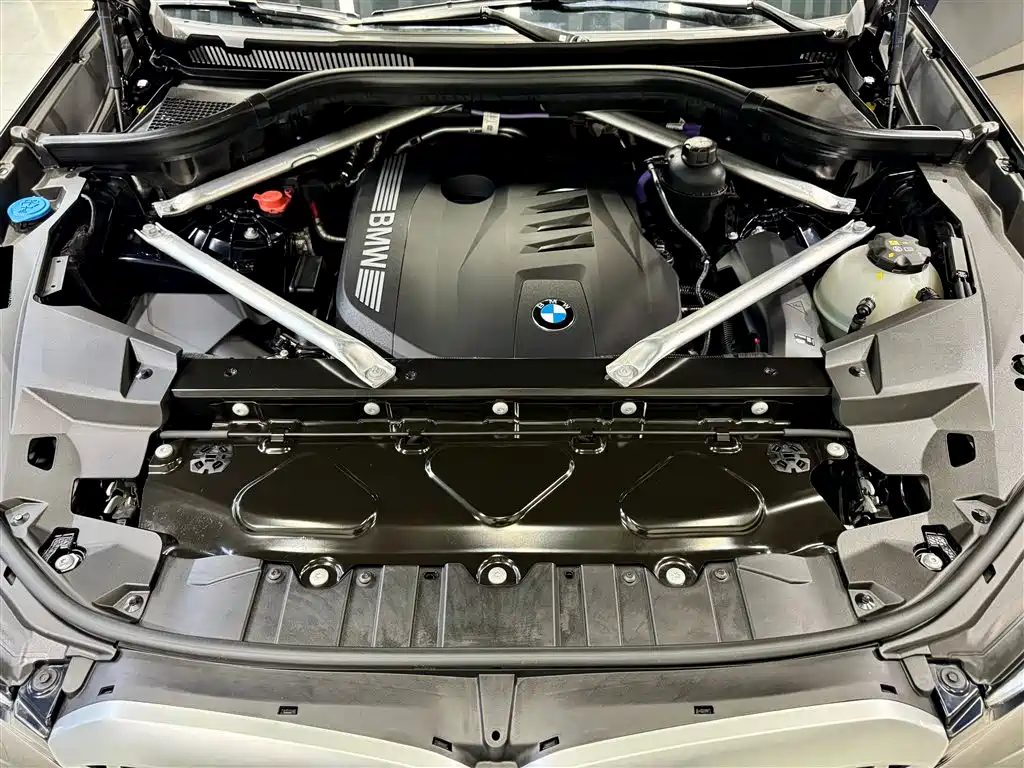 BMW X5 2023 xDrive 40Li M Sport Package фото 12