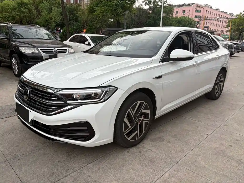 Volkswagen Sagitar 2023 300TSI DSG Surpassing Edition