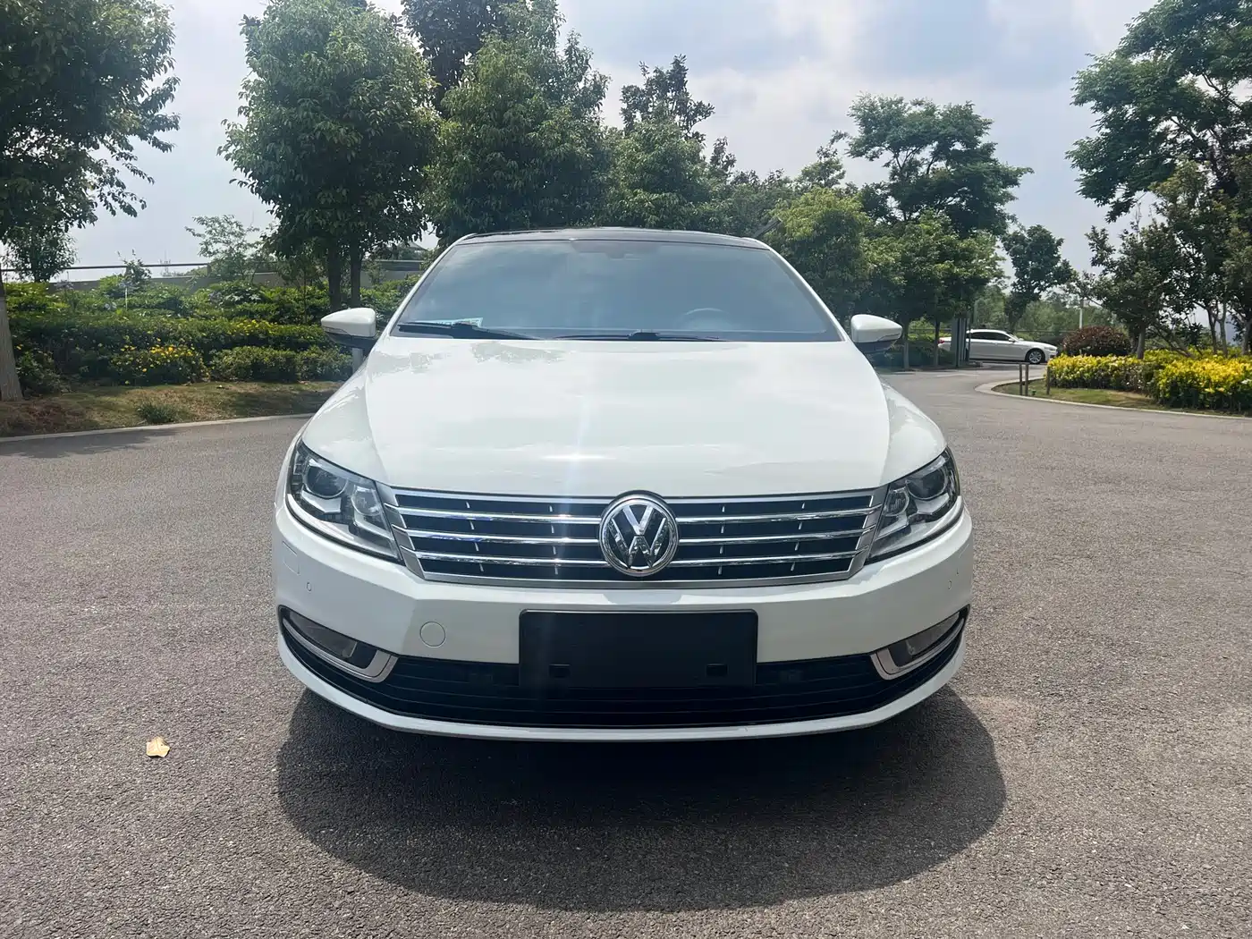 Volkswagen FAW-Volkswagen CC 2016 Model 1.8TSI Premium фото 2