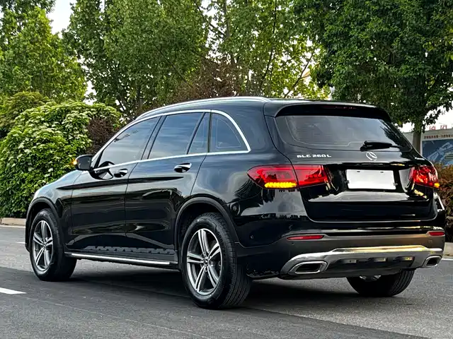 Mercedes-Benz GLC 2021 GLC 260 L 4MATIC Sporty — фото 5