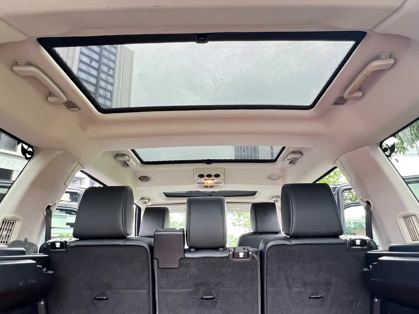 Land Rover Discovery 2011 2.7 TDV6 HSE Diesel фото 30