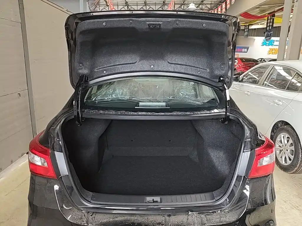 Nissan Sylphy 2026 2024 Facelift III Classic 1.6XE CVT Comfort Edition