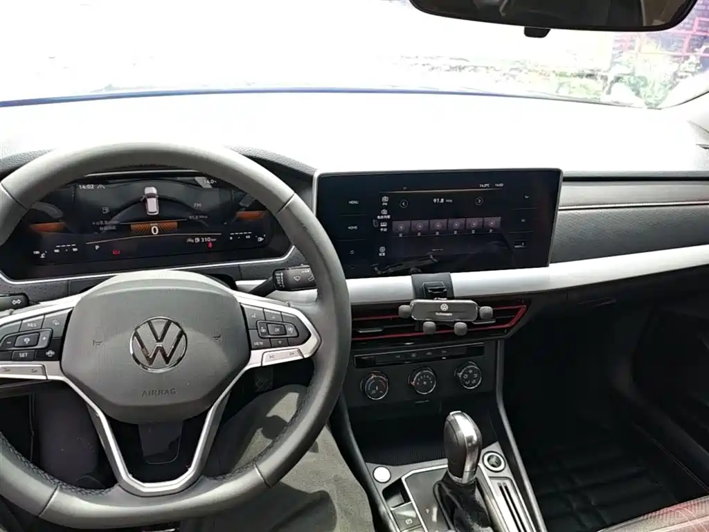 Volkswagen Lavida 2024 Model 300TSI DSG Starlight Full Comfort Edition фото 10