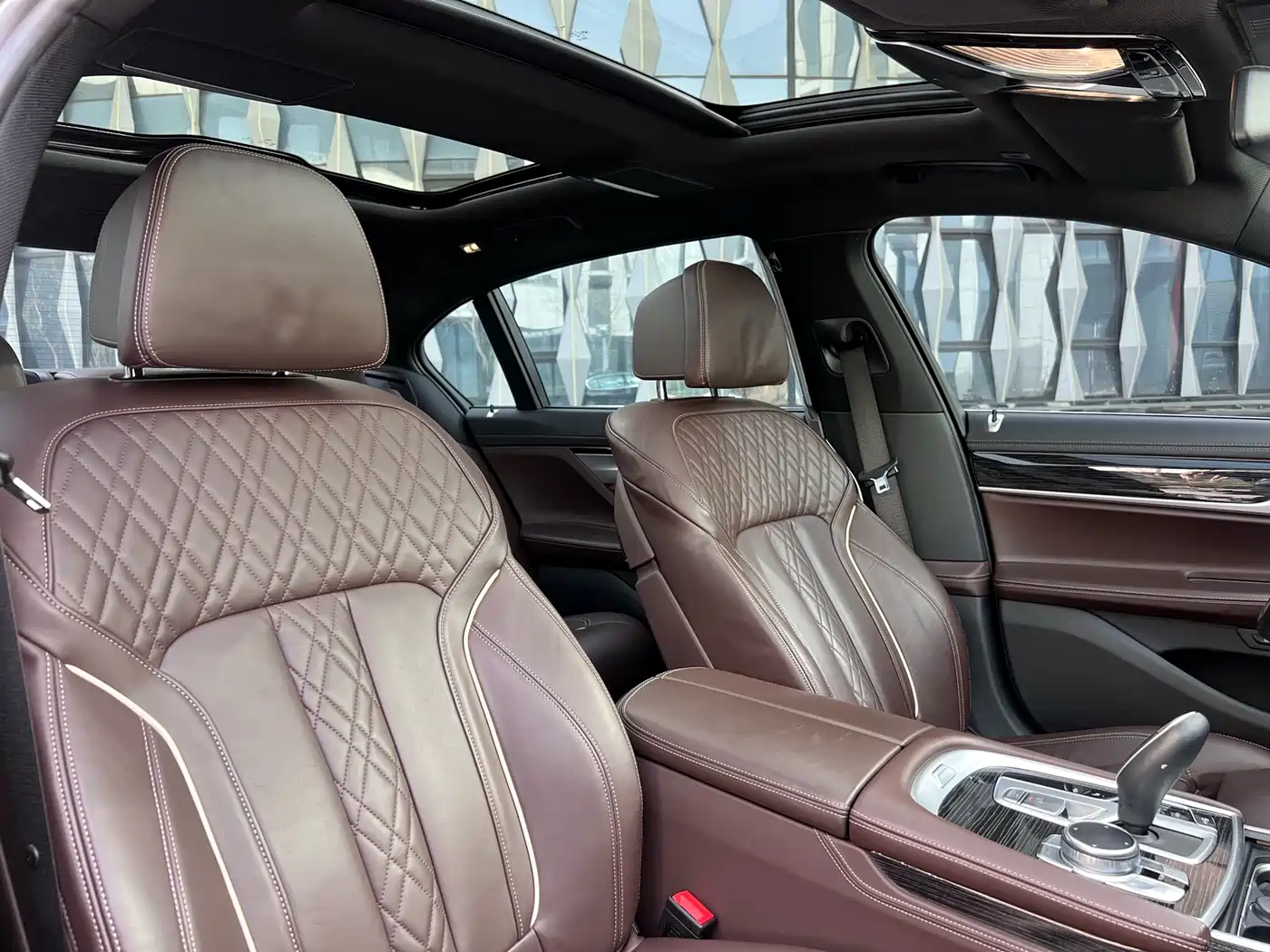 BMW 7 Series 2021 Model 730Li M Sport Package фото 9