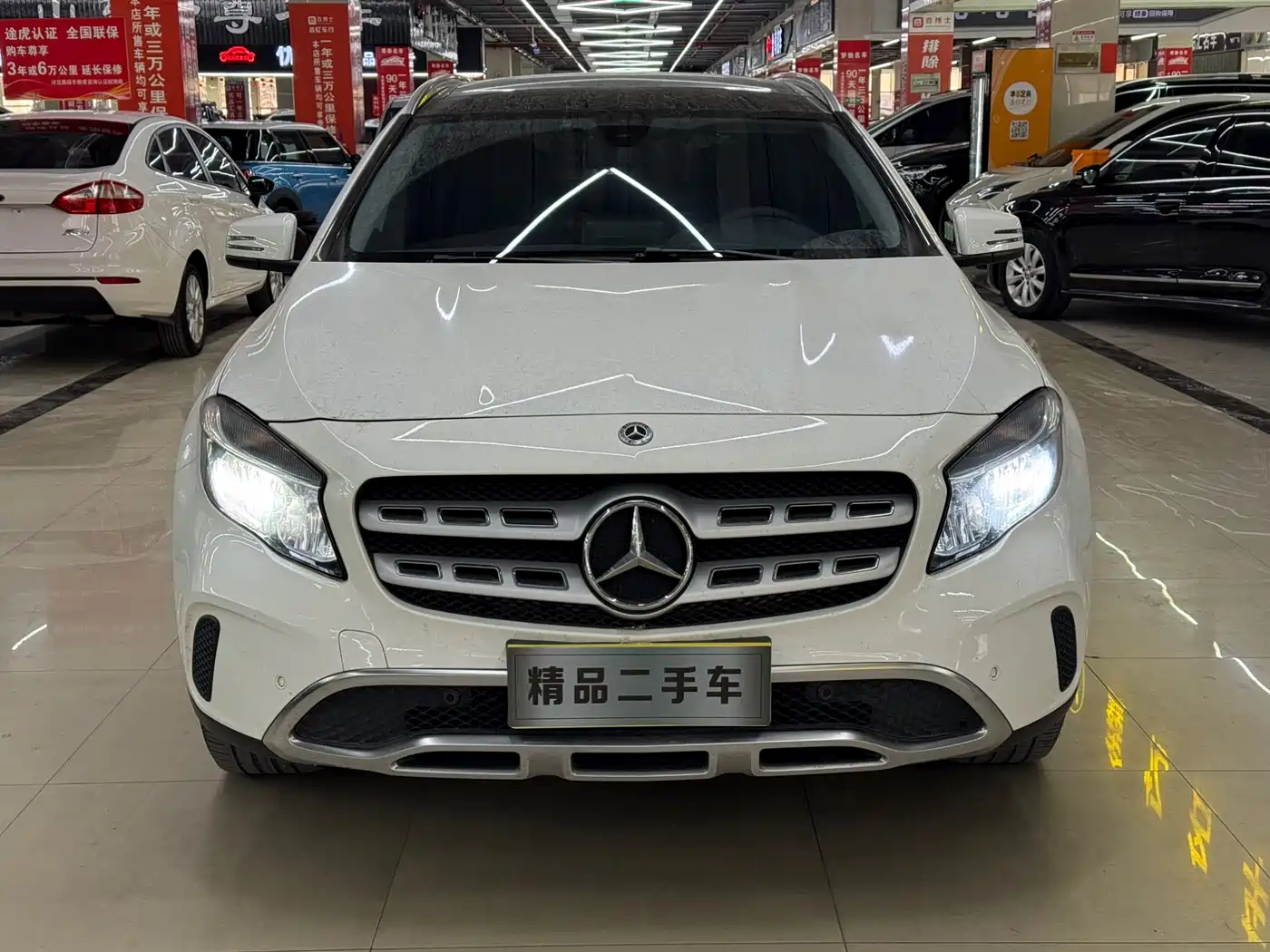Mercedes-Benz GLA 2018 GLA 200 Dynamic фото 2