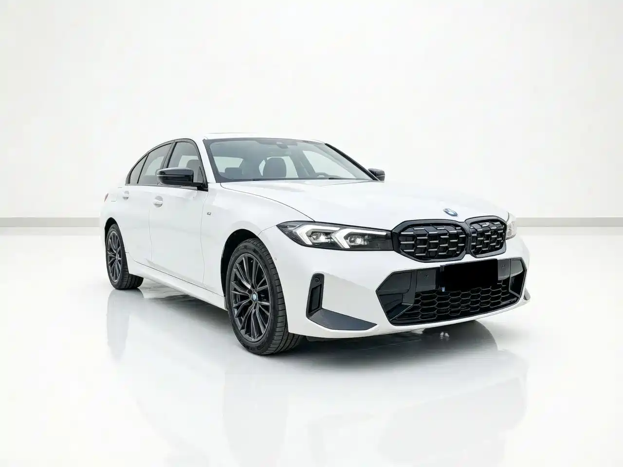BMW 3 Series 2024 325i M Sport Shadowline Package фото 3