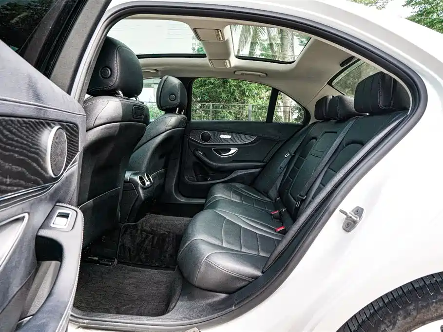 Mercedes-Benz C-Class 2016 C 200 L Sport фото 19