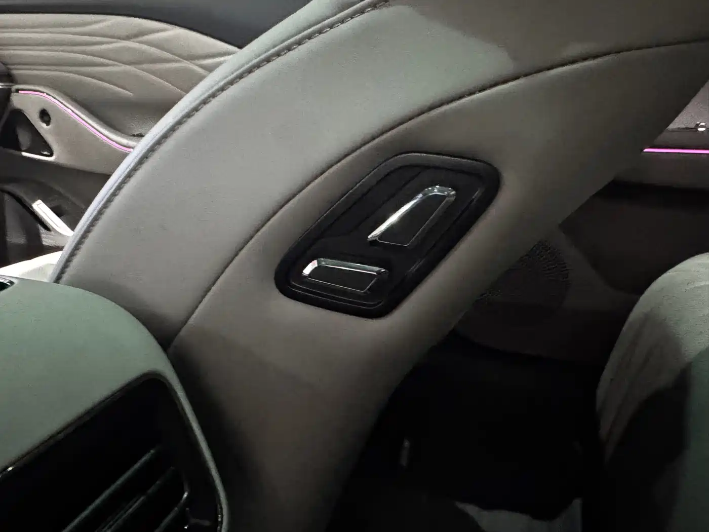 Geely Galaxy Galaxy Xingyao 8 2025 130km EM-i Premium Edition фото 19