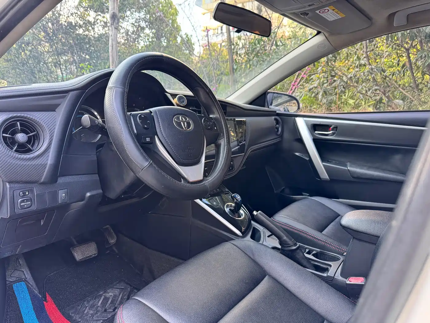 Toyota Levin 2017 Facelift Hybrid 1.8H GS E-CVT Elite Sunroof Edition China V фото 9