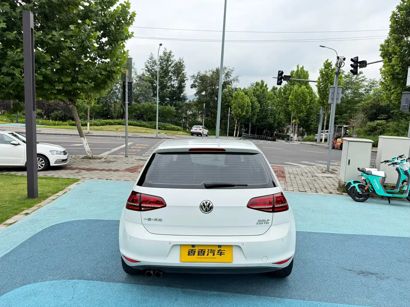Volkswagen Golf 2017 230TSI Auto Comfort Millionth Anniversary Edition фото 5