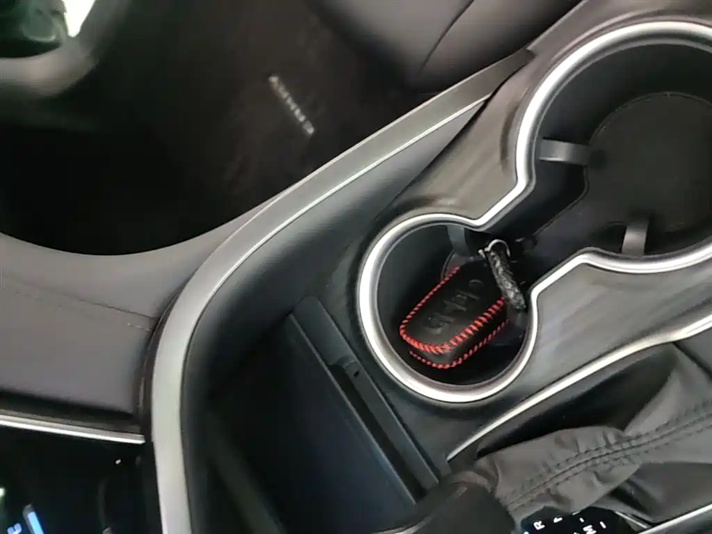Toyota Camry 2021 2.0G Luxury Edition фото 9