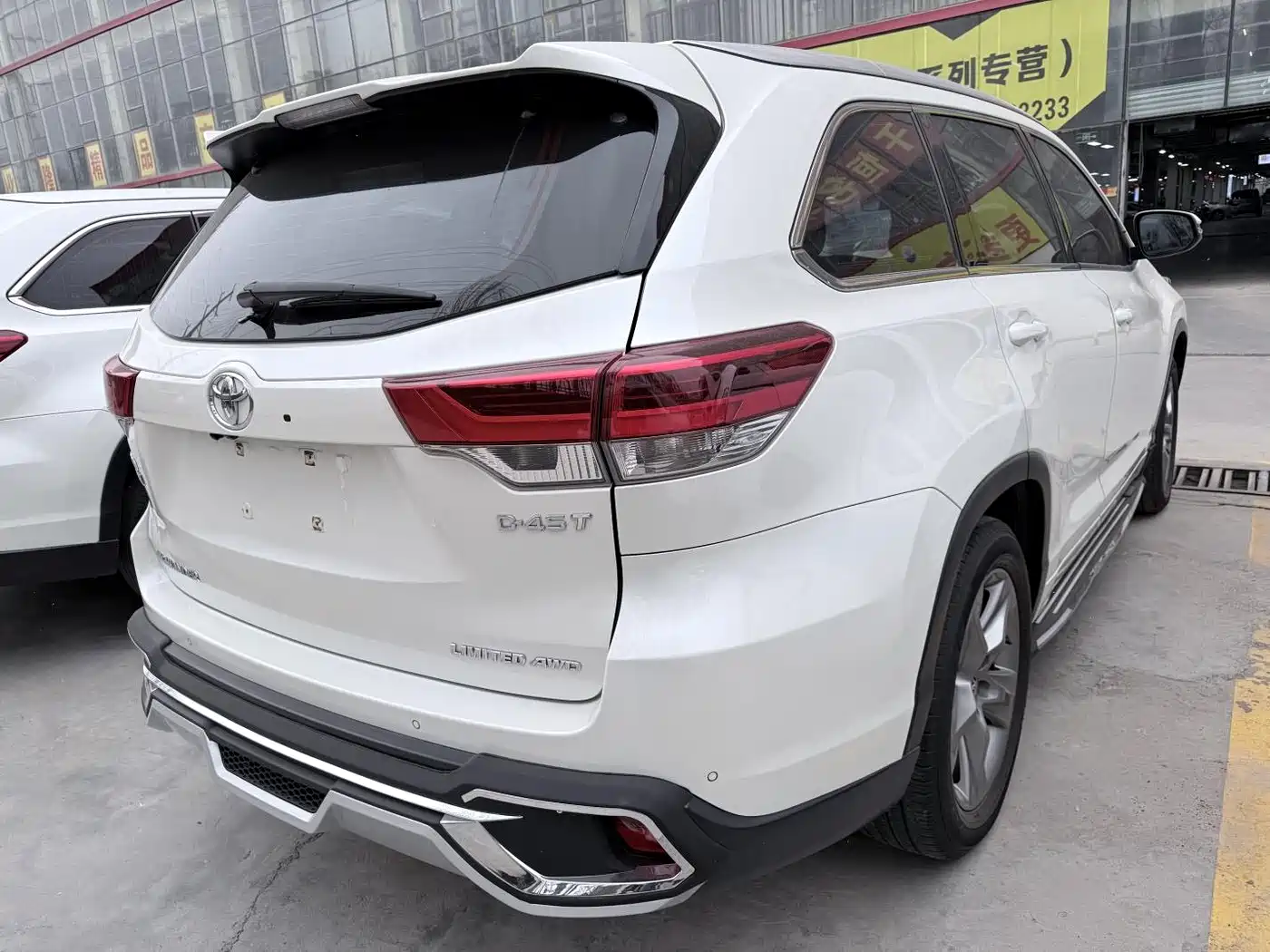 Toyota Highlander 2018 2.0T 4WD Ultimate 7-seater China VI фото 16