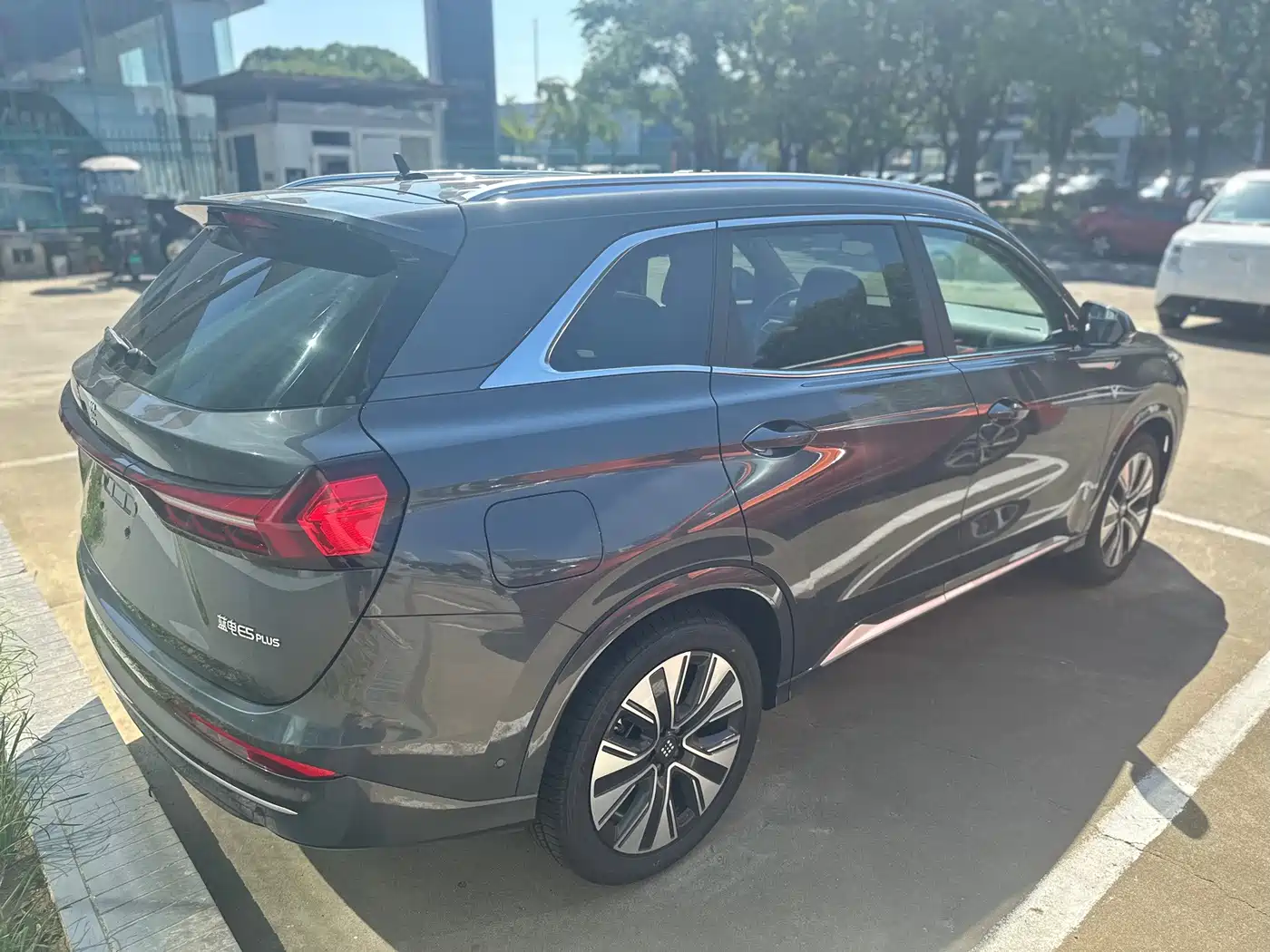 Landian E5 PLUS 2026 2026 230km Ultra Long Range Edition Ultra 7-Seater