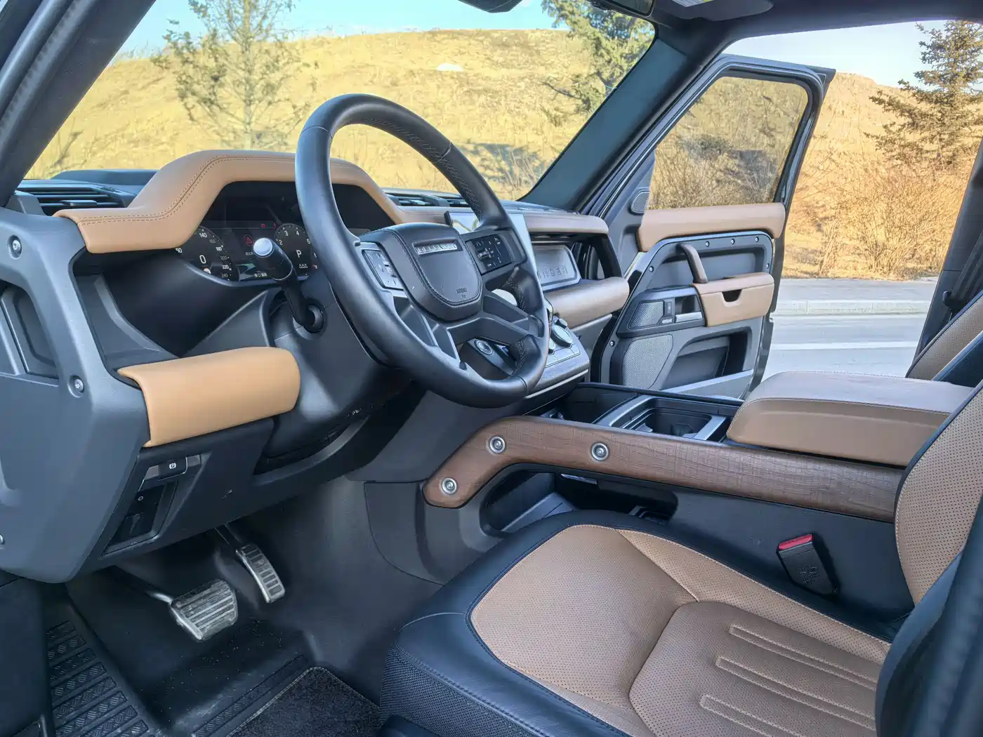 Land Rover Defender 2024 110 3.0T P400 X фото 10