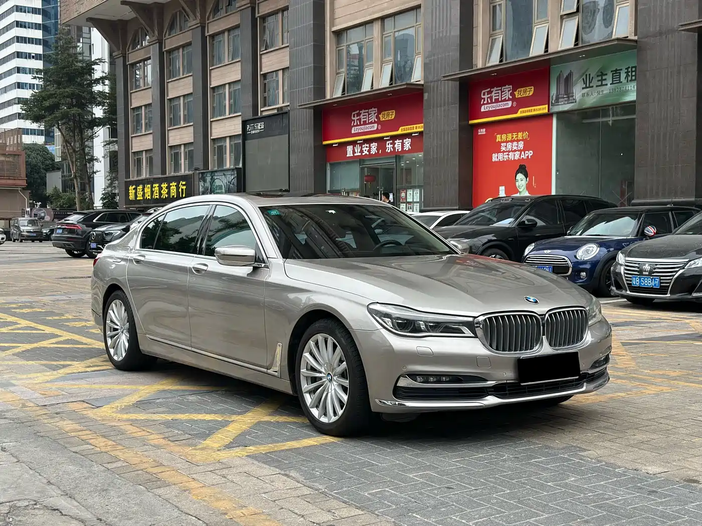 BMW 7 Series 2017 740Li Leading Edition