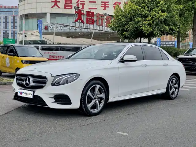 MERCEDES-BENZ E CLASS