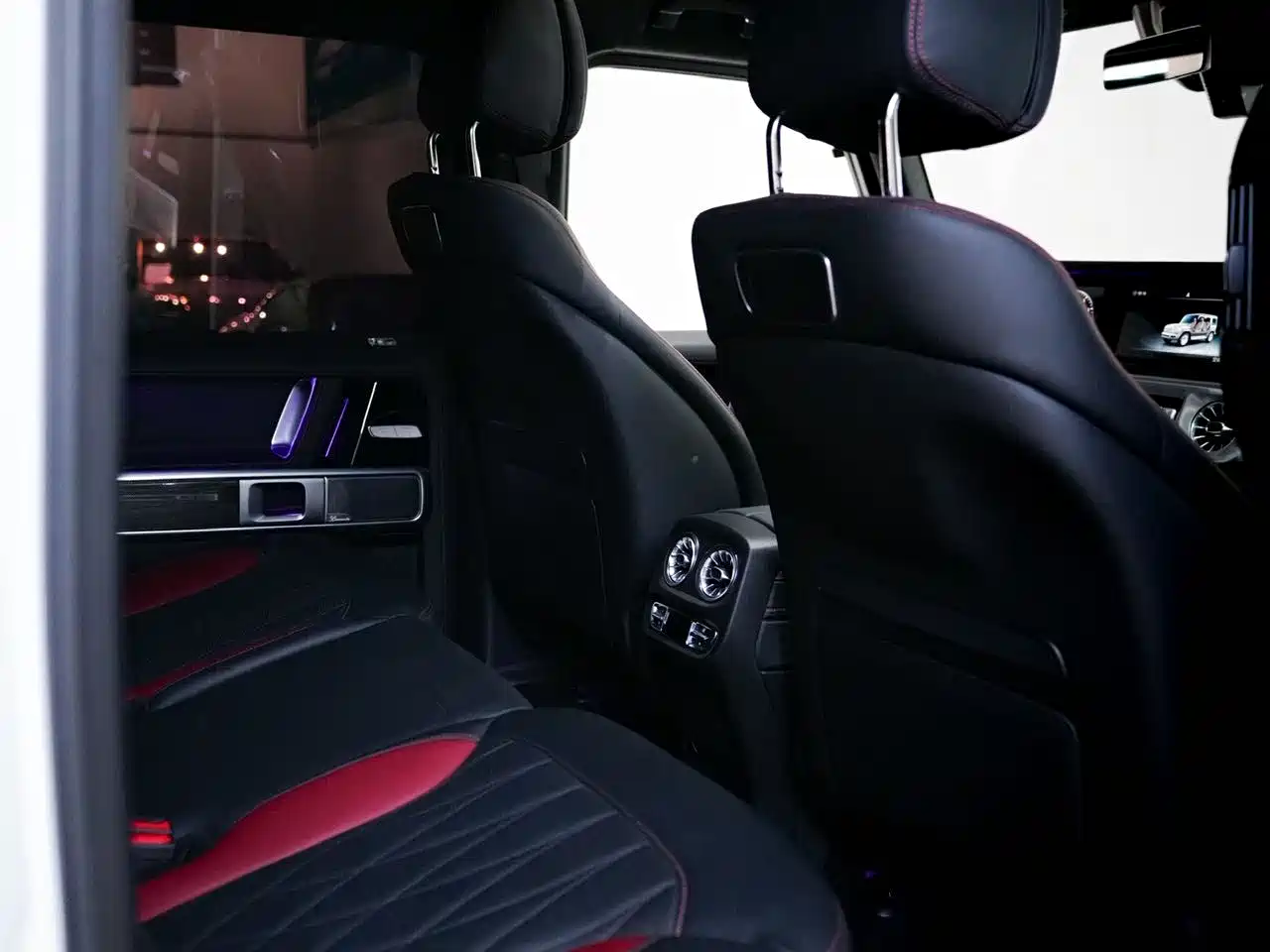 Mercedes-Benz G-Class 2023 G 500 фото 9