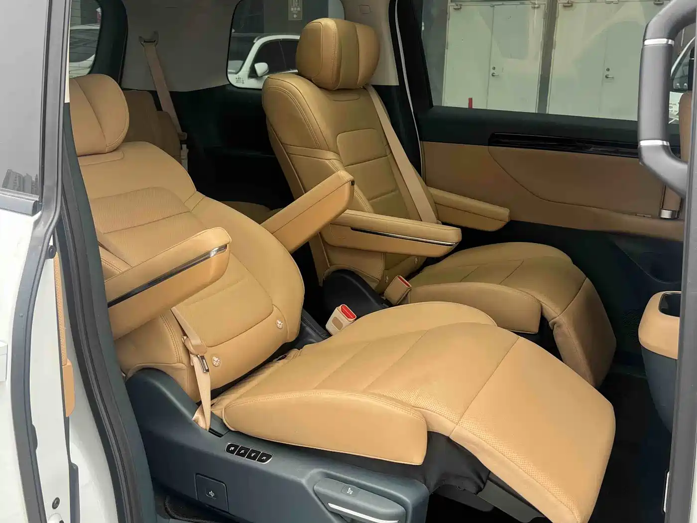 GAC Trumpchi Trumpchi E8 2024 Glory Series 2.0L Smart Edition фото 4