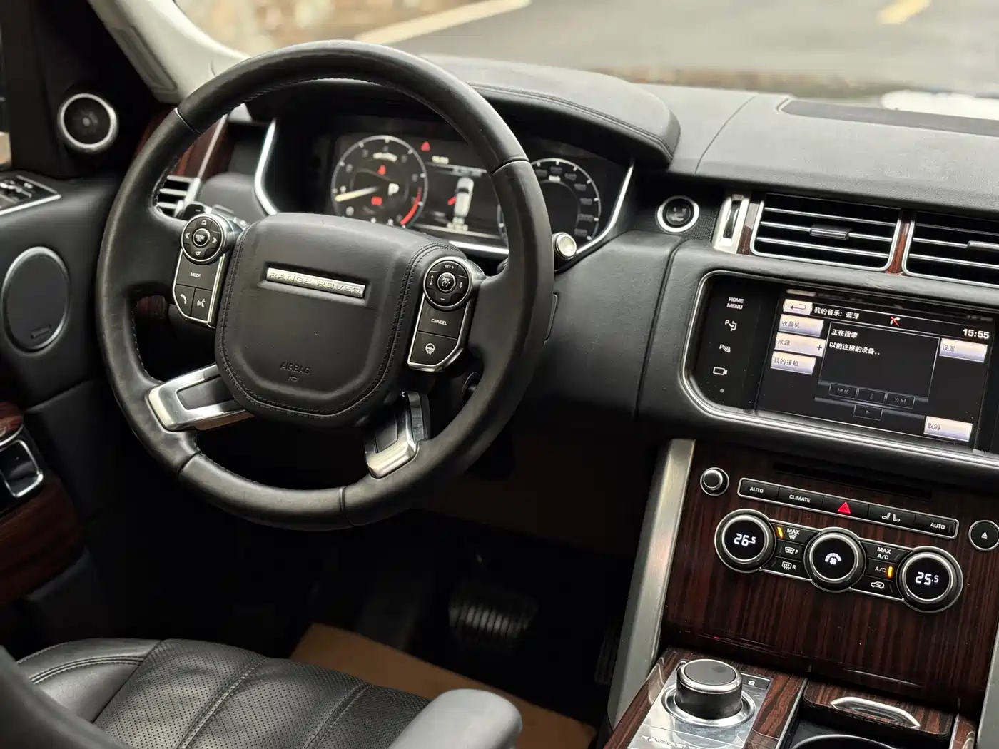 Land Rover Range Rover 2015 3.0 SC V6 Vogue SE Genesis Extended Edition фото 13