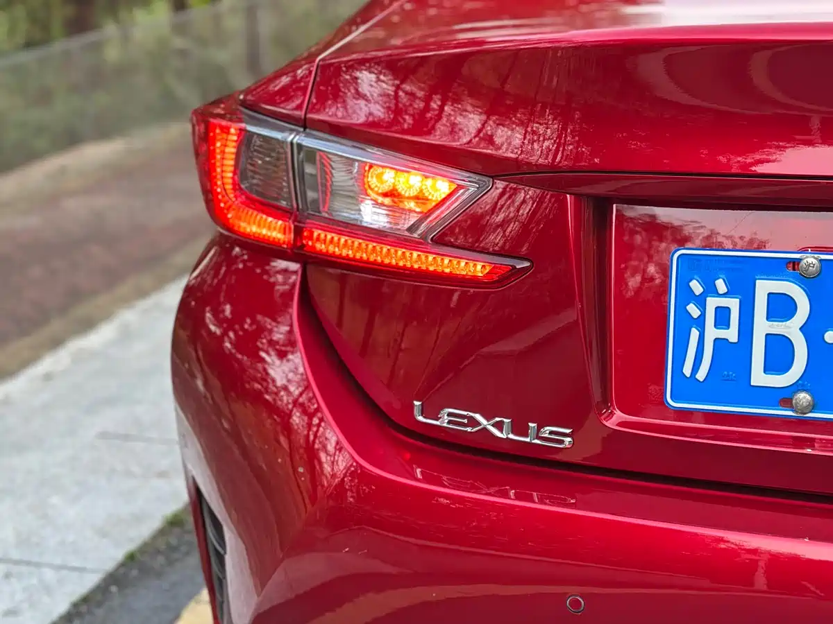 Lexus RC 2018 RC 300 F SPORT Edition фото 10