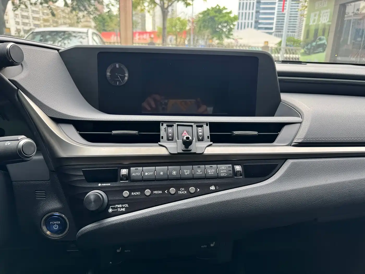 Lexus ES 2018 300h Excellence Edition China V фото 8