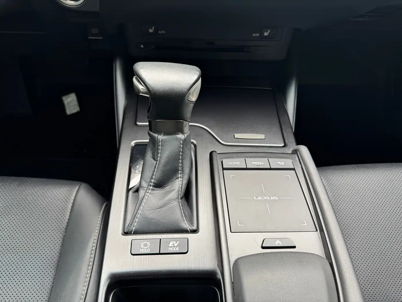 Lexus ES 2018 300h Excellence Edition China V фото 7