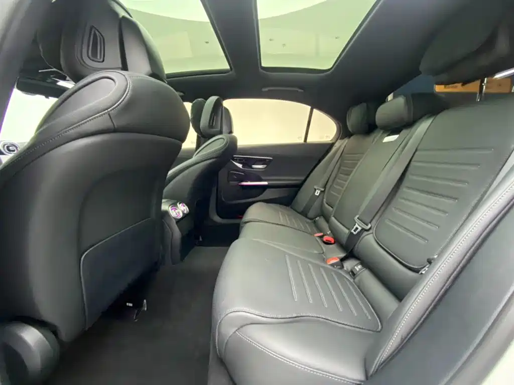 Mercedes-Benz C-Class 2024 Facelift C 260 L Sport фото 25