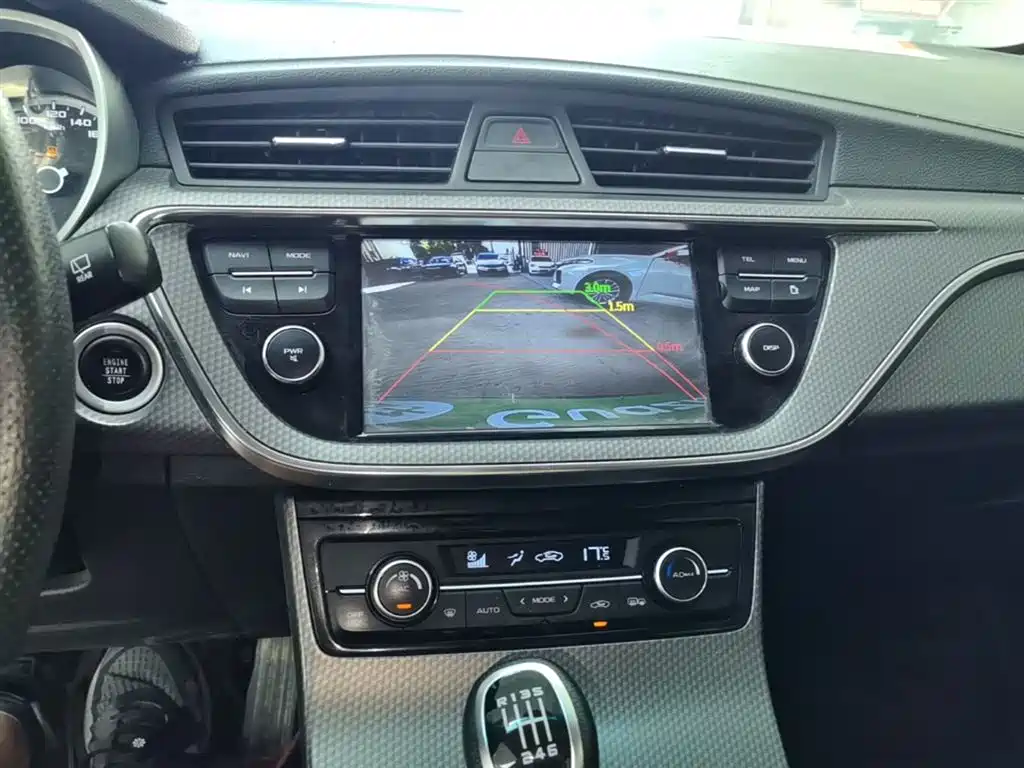 Фото 13 - Geely Emgrand GS