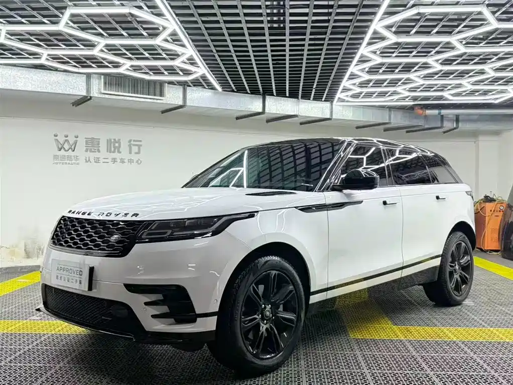 Land Rover Range Rover Velar 2023 250PS Gloss Black Collector's Edition