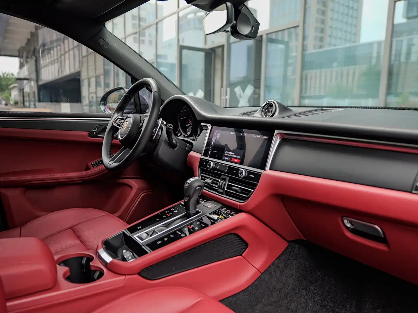 Porsche Macan 2022 Macan 2.0T фото 6