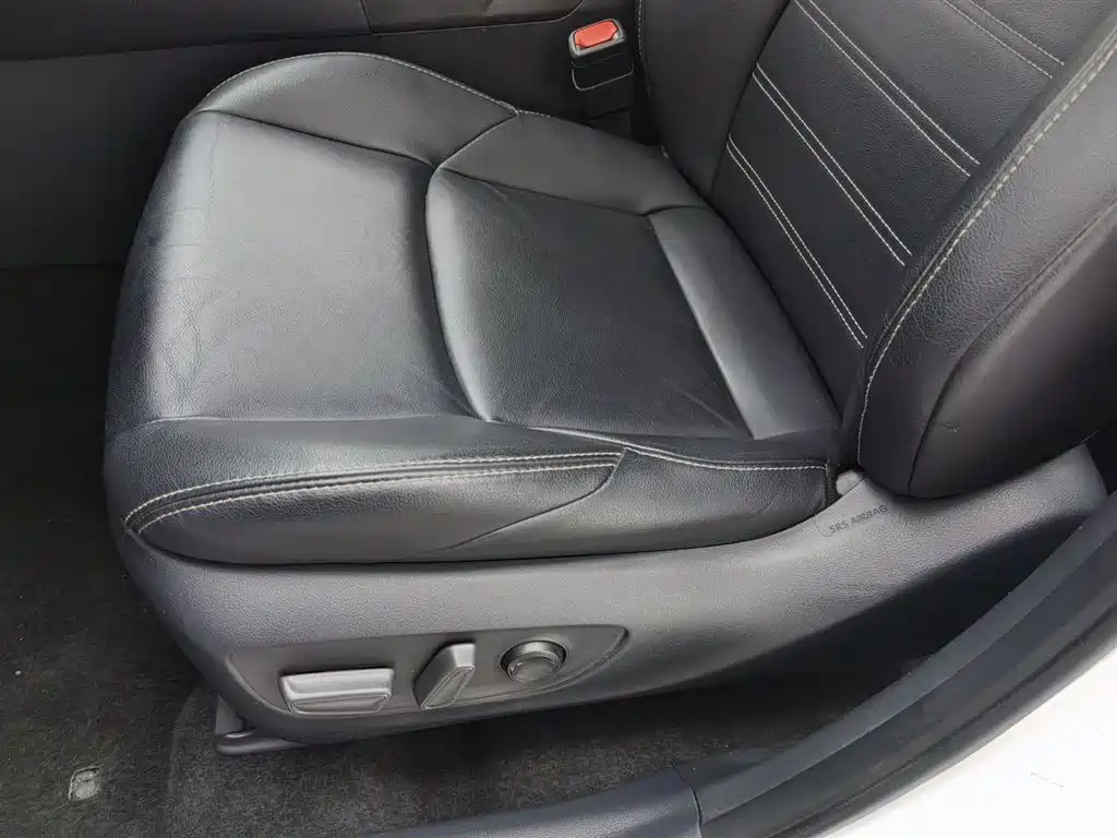 Toyota Wildlander 2022 2.0L CVT FWD Luxury PLUS Edition фото 20