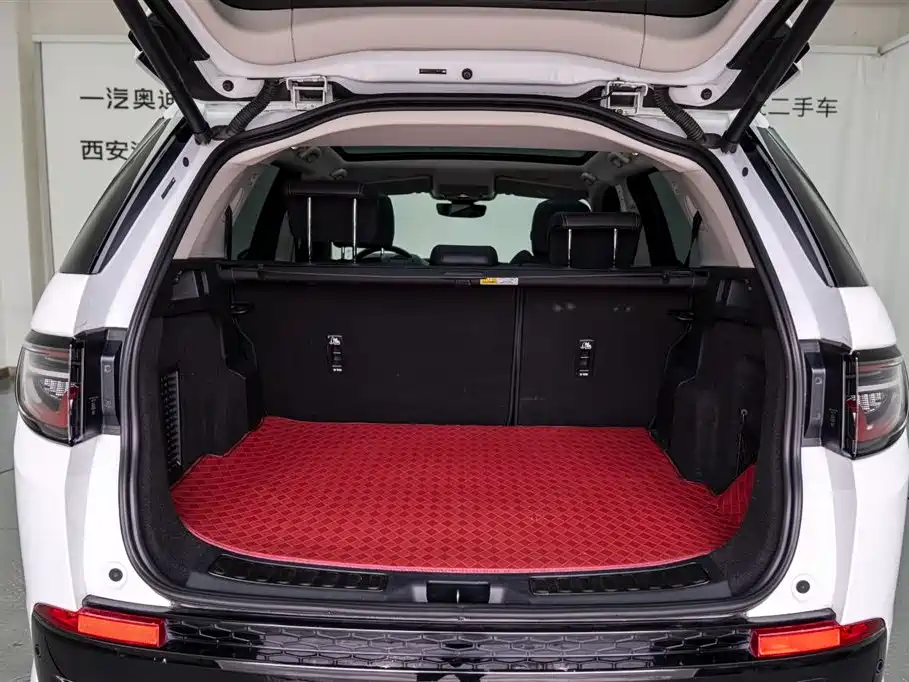 Land Rover Discovery Sport 2024 Performance Technology Edition фото 9