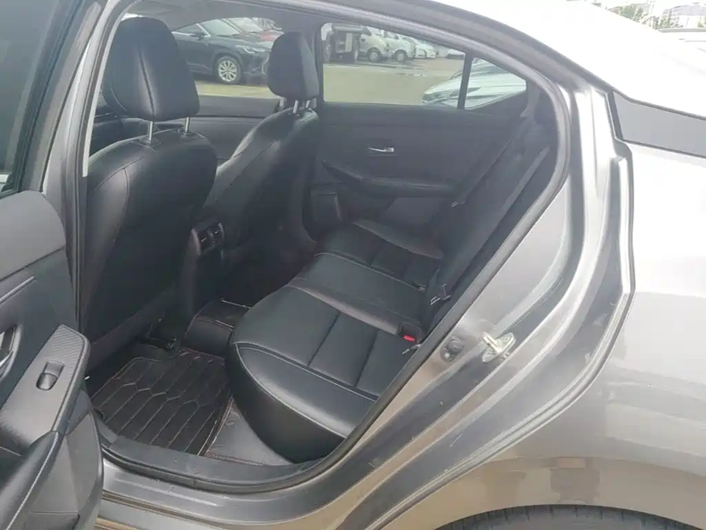 Nissan SYLPHY, миниатюра 17