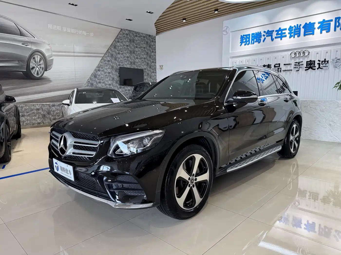 Mercedes-Benz GLC 2019 GLC 260 L 4MATIC Luxury