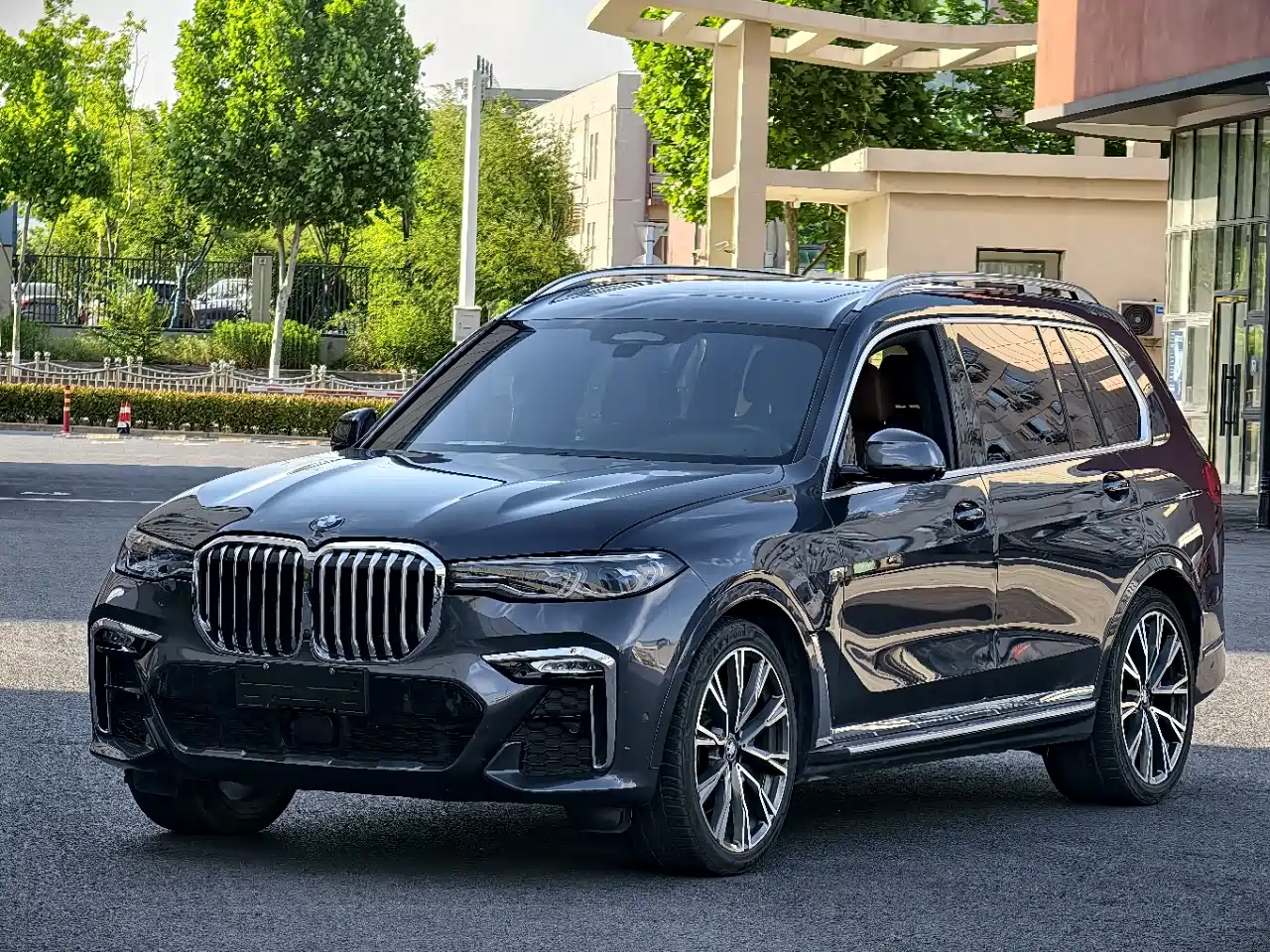BMW X7 2019 xDrive40i Executive M Sport Package