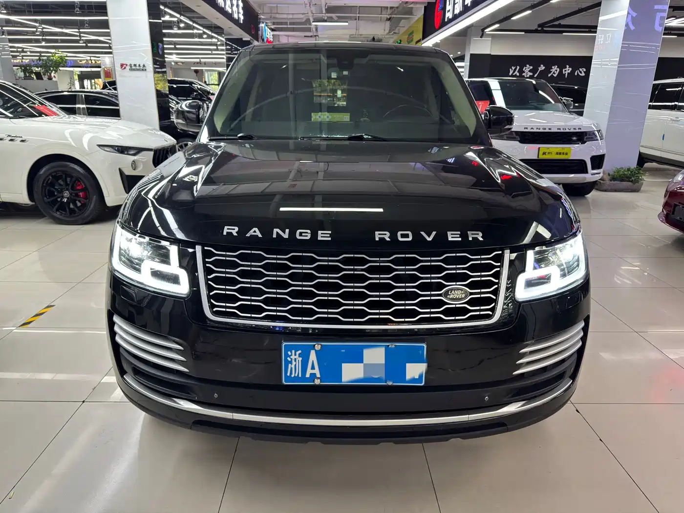 Фото 9 - Land Rover Range Rover