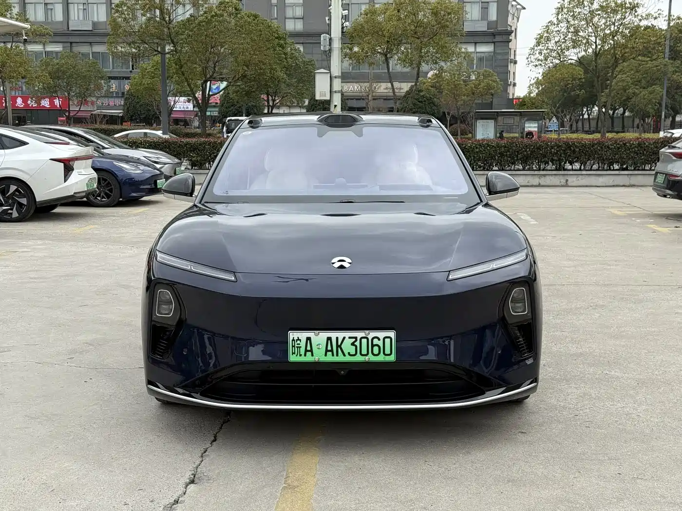 NIO NIO ET9