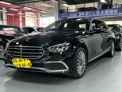 Mercedes-Benz E