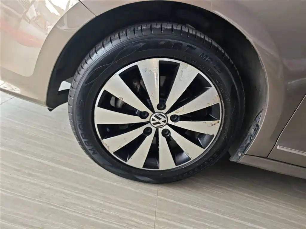Volkswagen Sagitar 2017 230TSI Automatic Comfort фото 23
