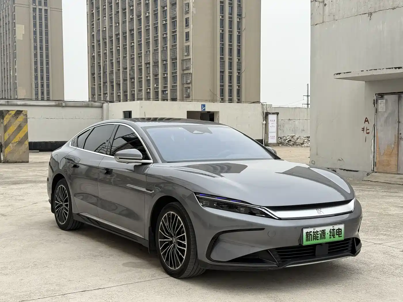 BYD Han 2023 EV Champion Edition 506KM FWD Premium фото 10