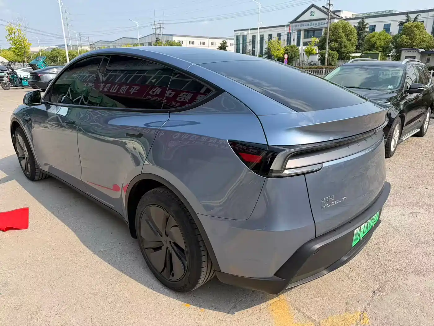 Tesla Model Y 2025 Long Range All-Wheel Drive фото 4