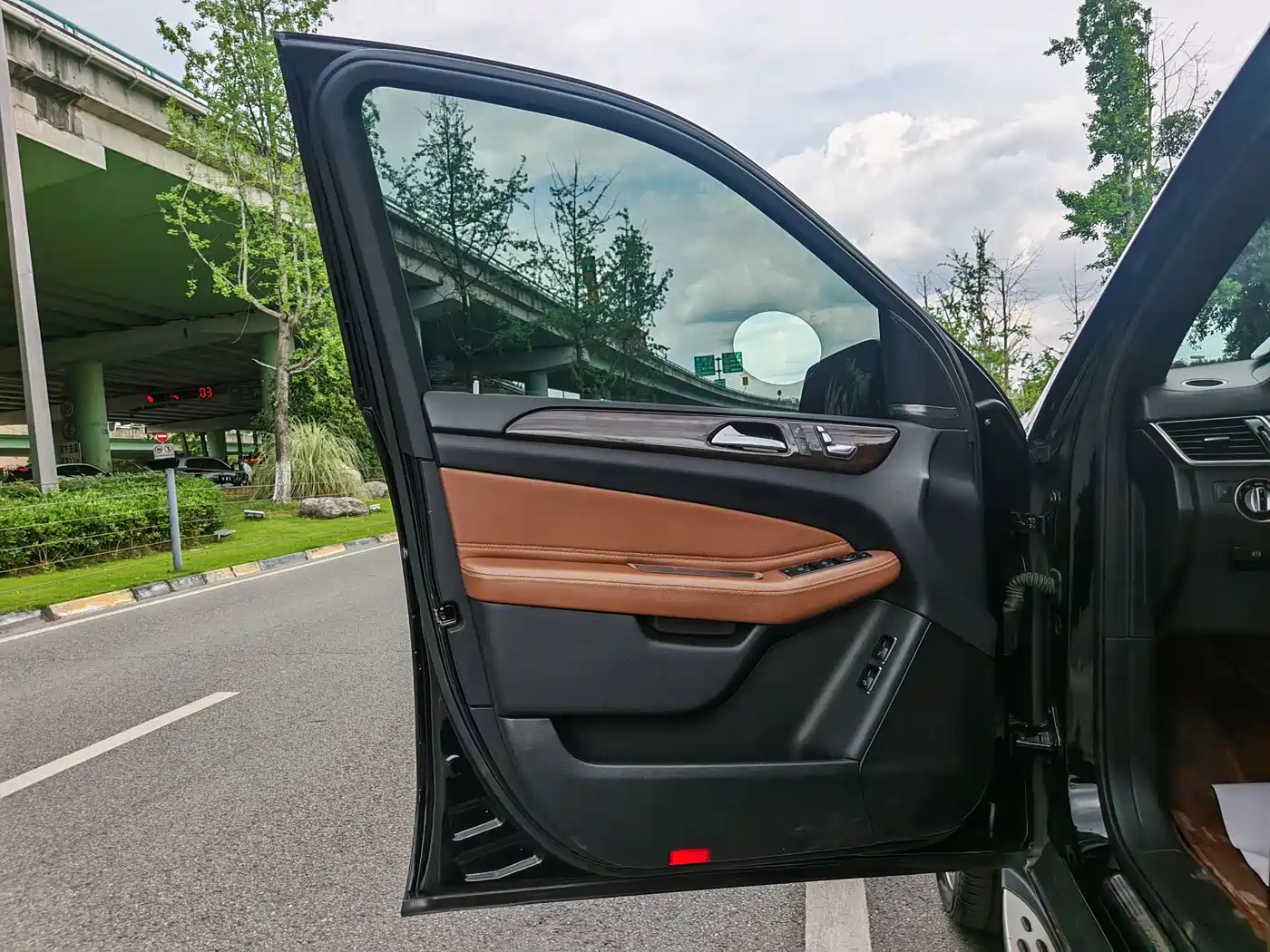 Mercedes-Benz GLS 2018 GLS 400 4MATIC Luxury фото 12