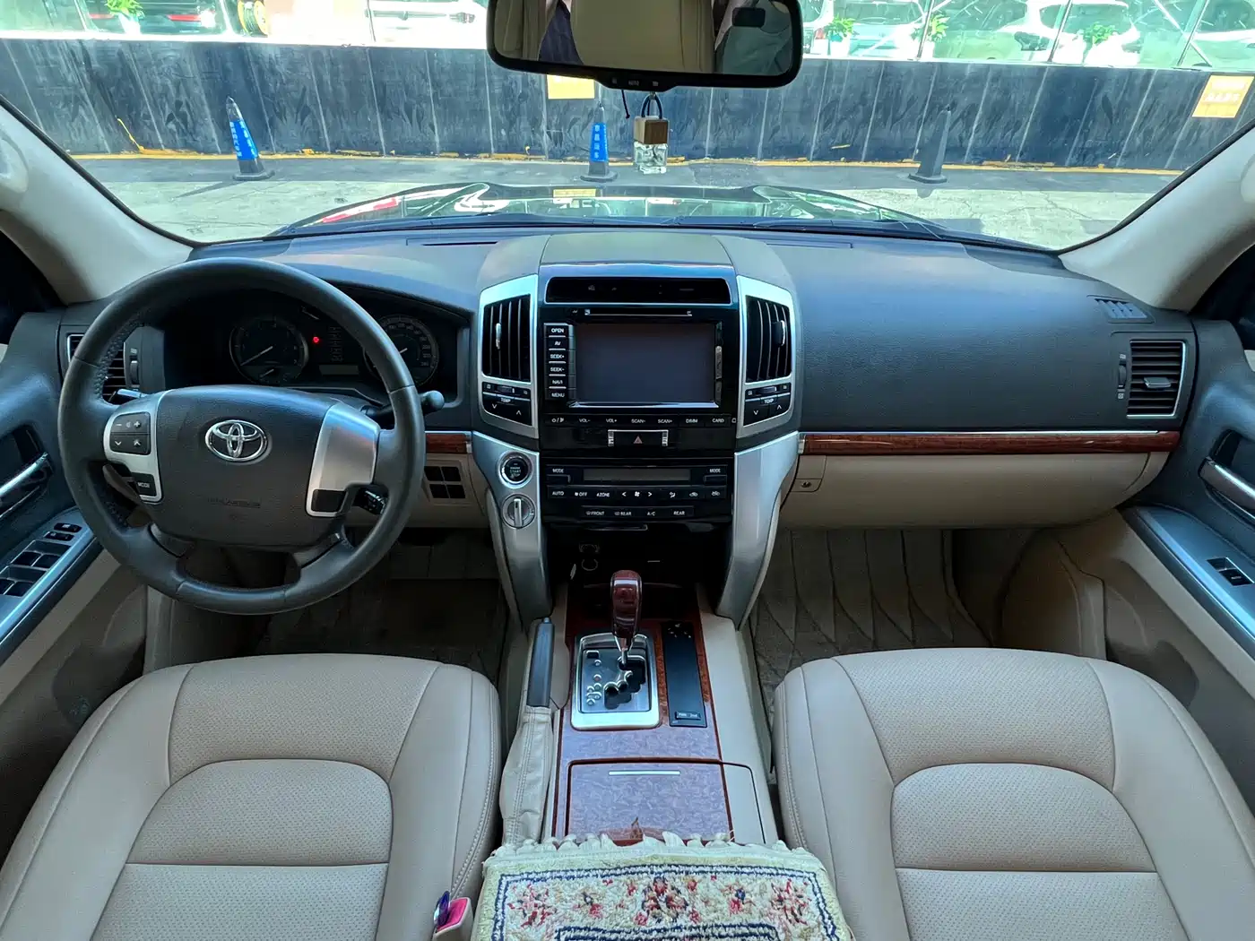 Toyota Land Cruiser 2012 4.0L Automatic VX фото 6