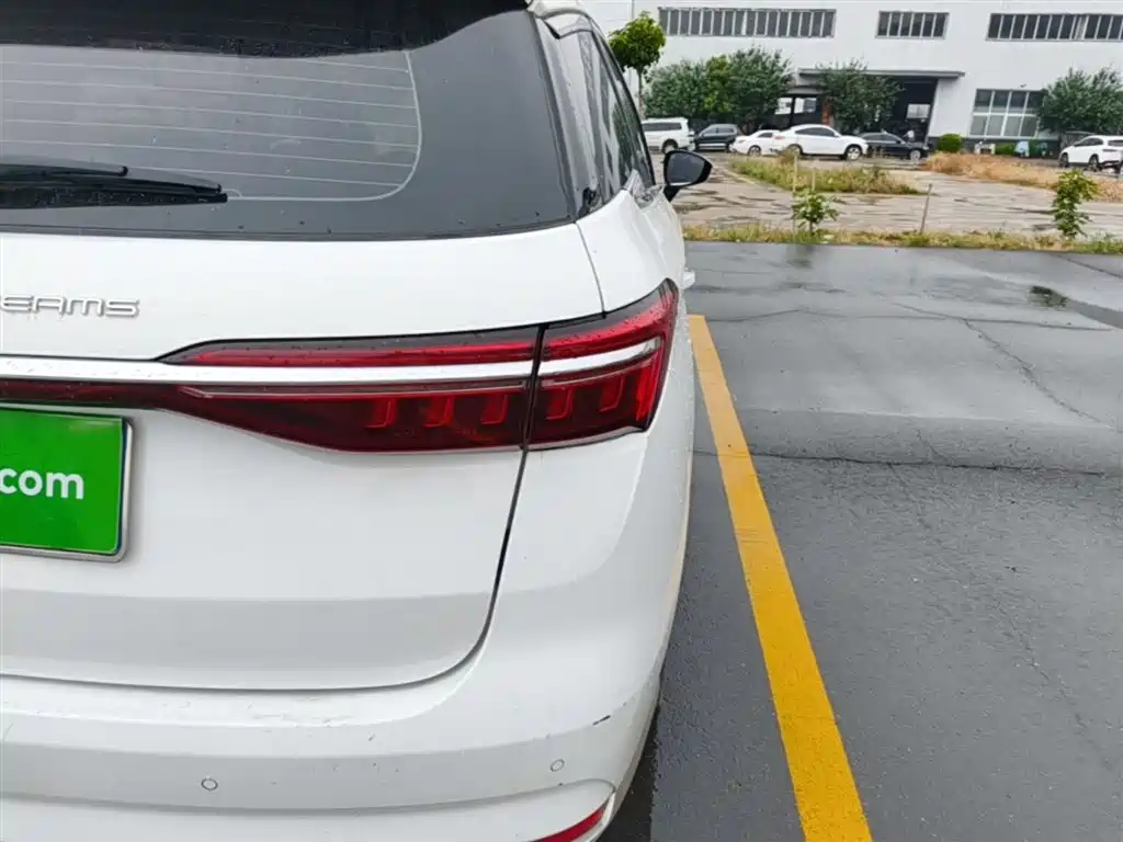 BYD Song MAX 2021 Upgrade 1.5T Automatic Luxury Edition 7-Seater фото 8