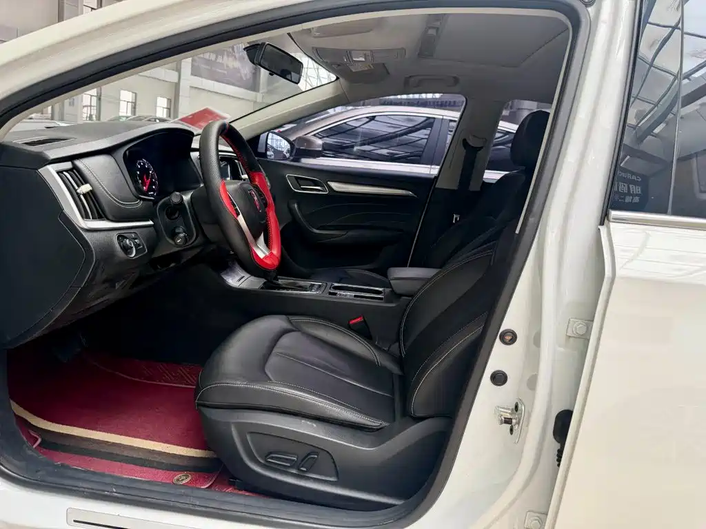 Roewe i6 2022 2020 PLUS 1.6L CVT 4G Connected Glory Ultimate Edition