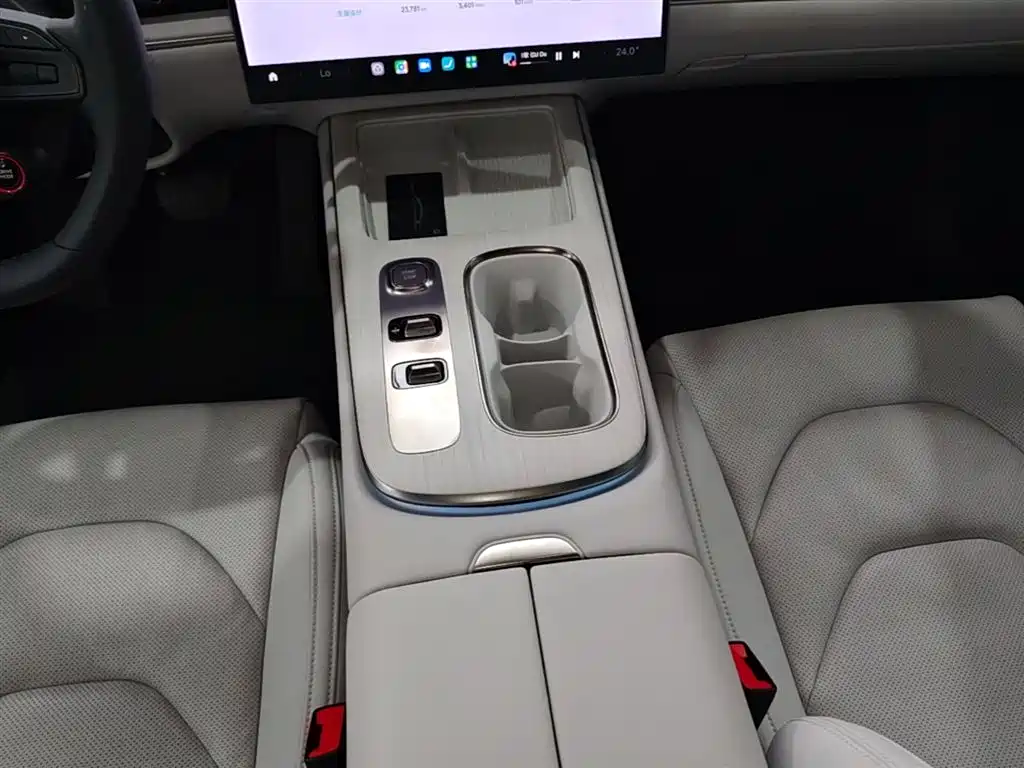 Xiaomi Auto Xiaomi SU7 2024 RWD Ultra Long Range Advanced Smart Driving Pro Edition фото 14