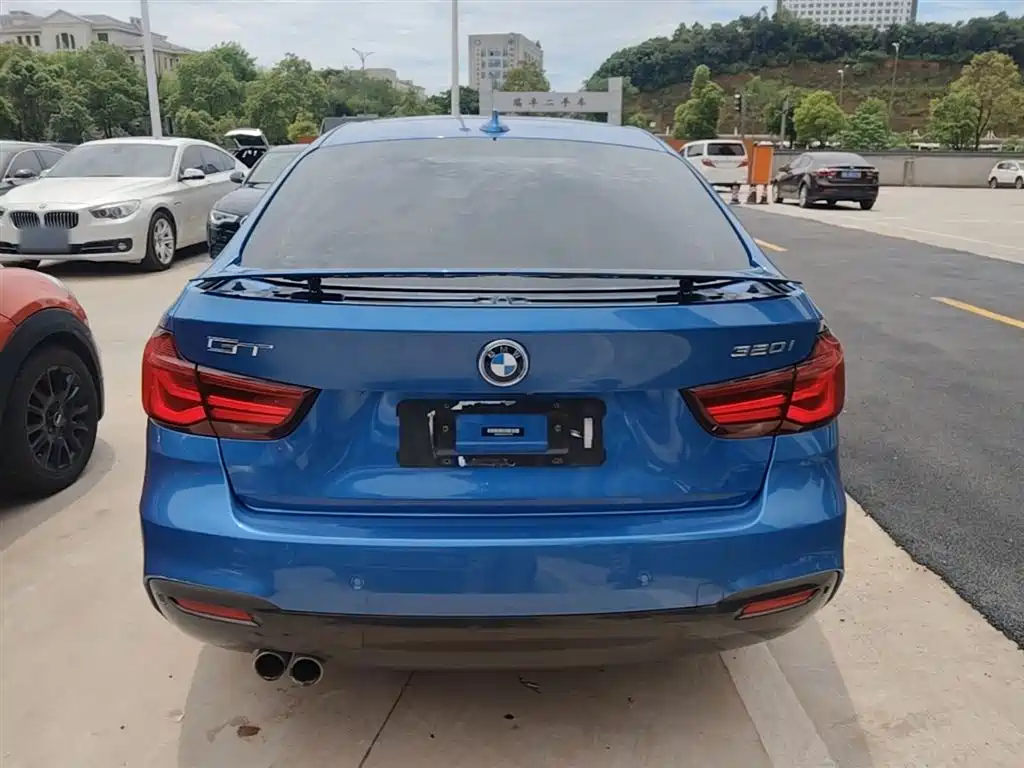 BMW 3 Series GT 2019 320i M Sport Package фото 6